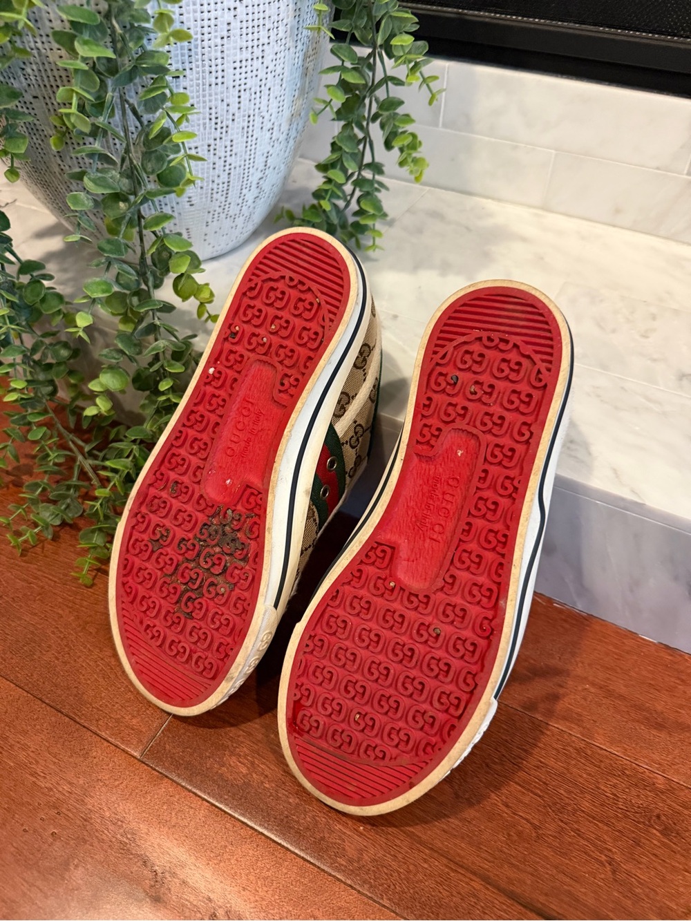 Gucci Beige GG Canvas Sneakers with Green & Red Web - Picture 3 of 3